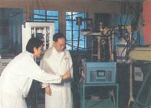 ԭ������ѧ������Ң���ҹ����Ƶľ����������ָ��ʵ�鹤��